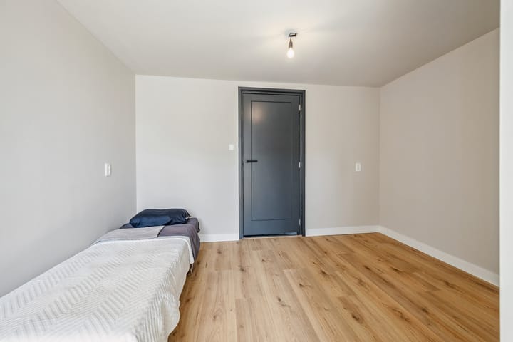 Foto 26 van Esserstraat 42