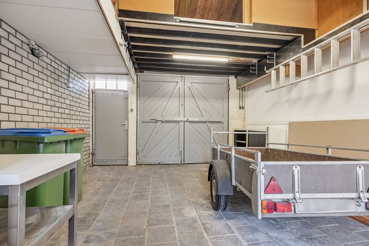 Foto 30 van Esserstraat 42