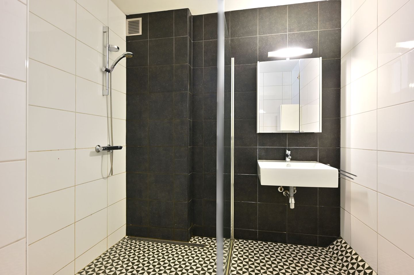 Photo 14 of Veenbesstraat 522