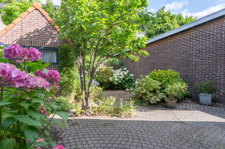 Foto 14 van Lintjensstraat 15