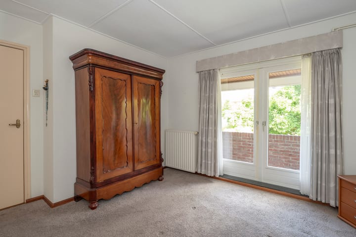 Foto 22 van Lintjensstraat 15