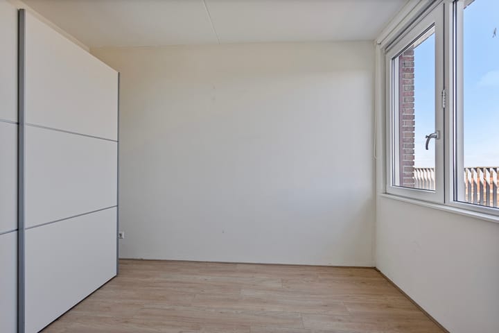 Foto 15 van Raadhuisplein 56