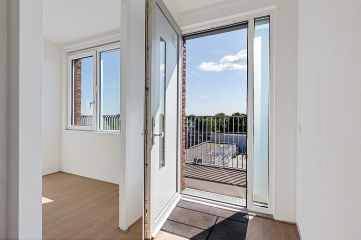 Foto 19 van Raadhuisplein 56