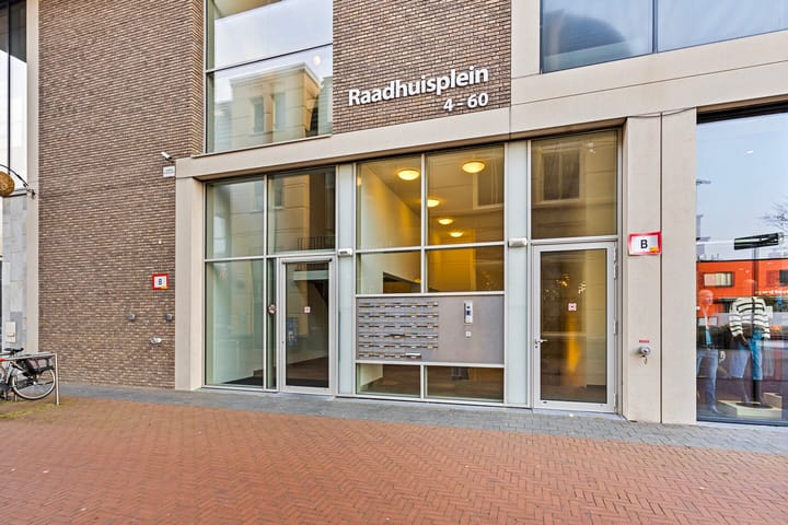 Foto 4 van Raadhuisplein 56