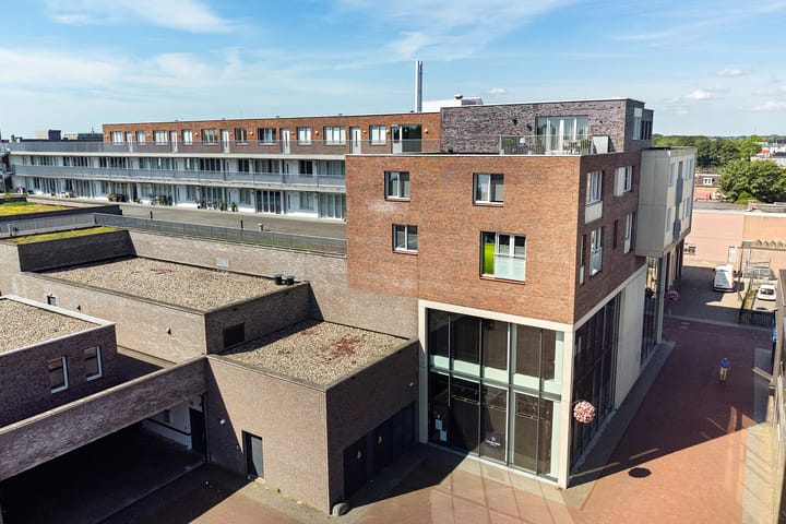 Foto 28 van Raadhuisplein 56