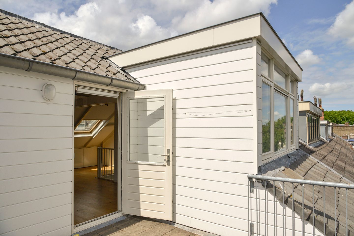 Foto 14 van Willem Barentszstraat 15-C