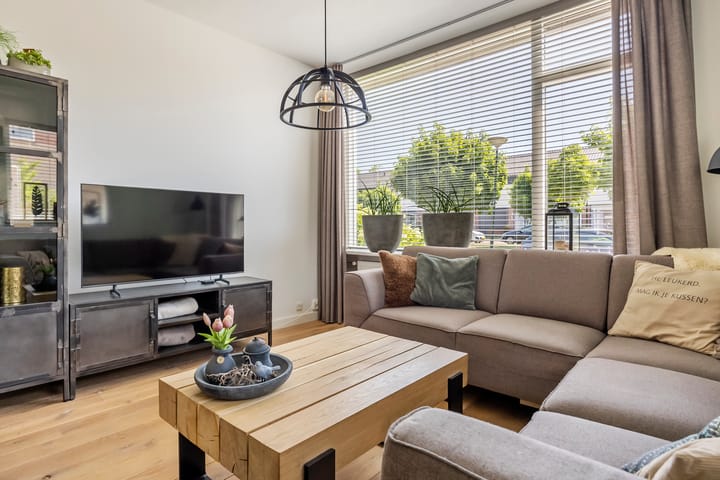 Foto 8 van Steurstraat 11