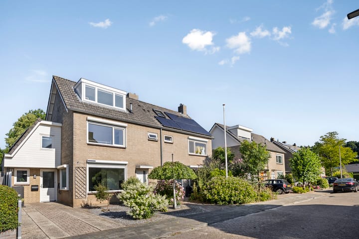 Breedendamlaan 18