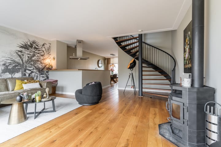 Foto 8 van van Erpstraat 64