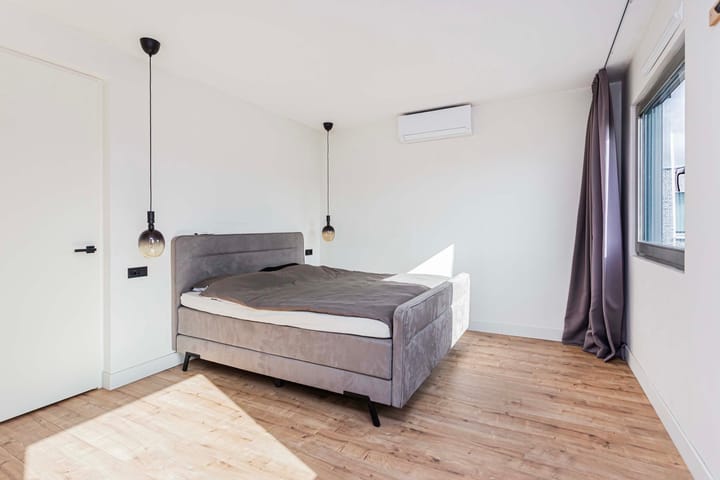 Foto 40 van Oldenburgerstraat 215