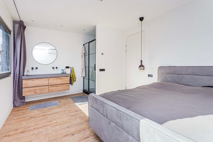 Foto 43 van Oldenburgerstraat 215