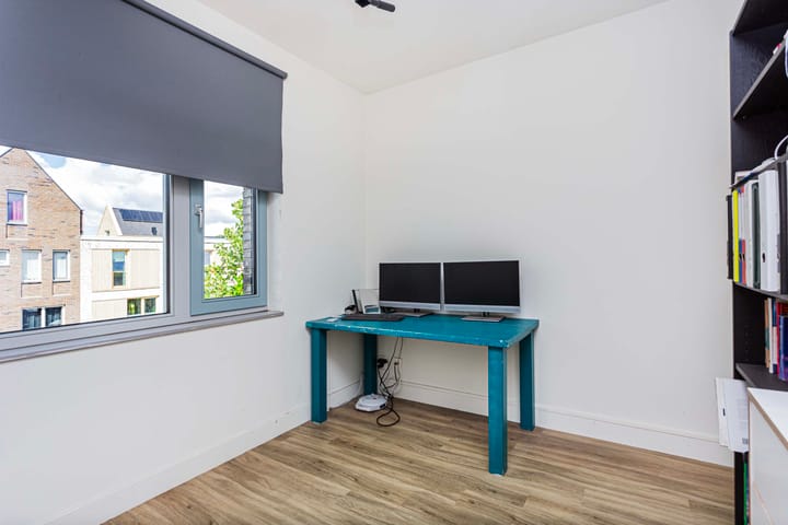 Foto 46 van Oldenburgerstraat 215