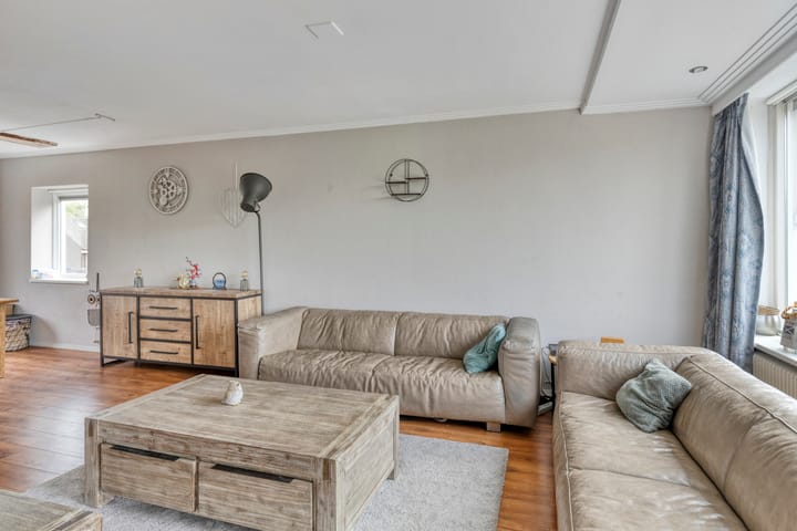 Foto 11 van Julianalaan 80