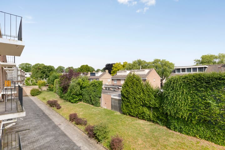 Foto 24 van Julianalaan 80