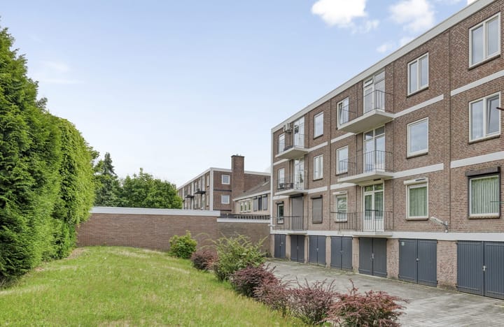 Foto 31 van Julianalaan 80