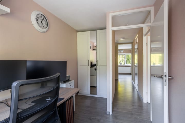 Foto 28 van Tourmalijn 37