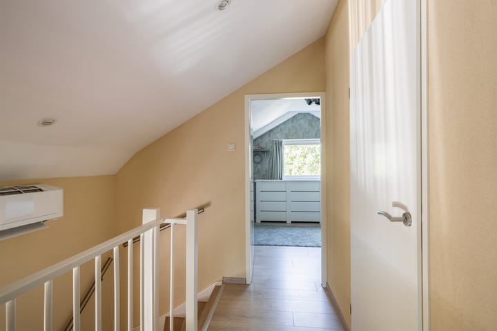 Foto 33 van Tourmalijn 37