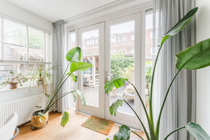 Photo 13 of Weltevredenstraat 5