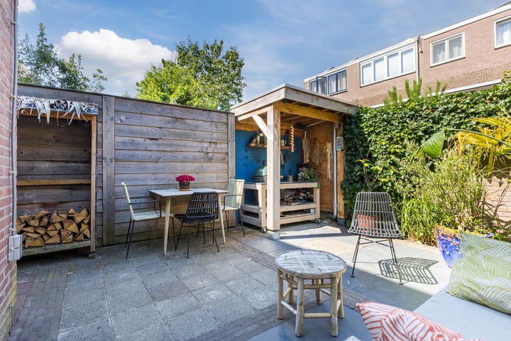 Photo 15 of Weltevredenstraat 5