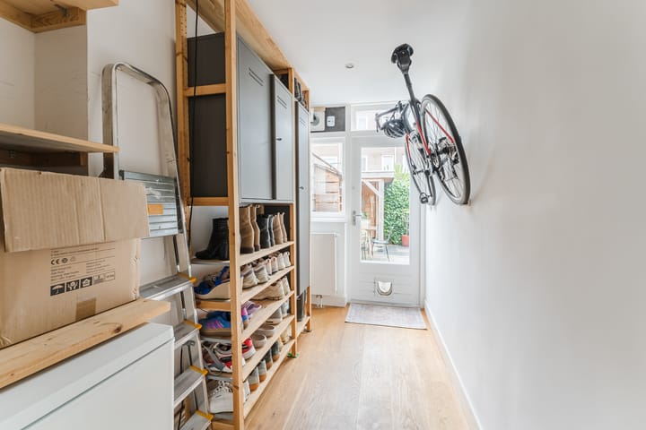 Photo 28 of Weltevredenstraat 5