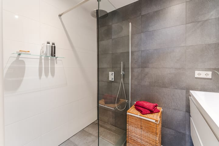 Photo 30 of Weltevredenstraat 5