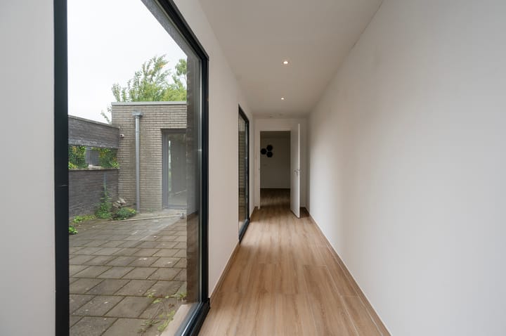 Foto 10 van Azorenweg 79