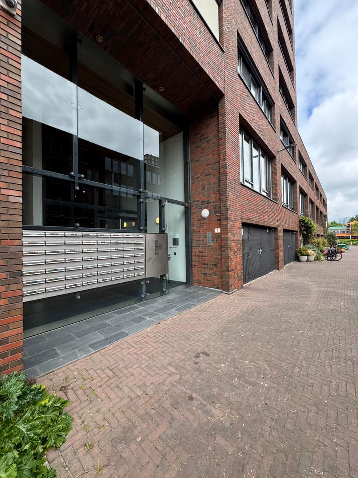 Photo 2 of Sint-Jobskade 640