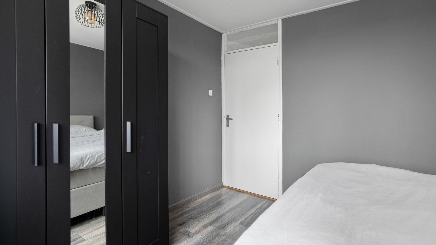 Foto 19 van Jan Luykenstraat 17