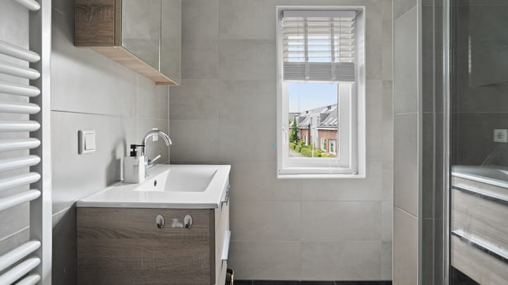 Foto 20 van Jan Luykenstraat 17