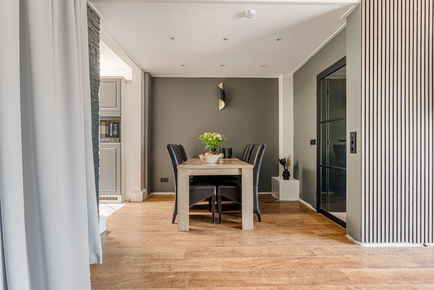 Foto 14 van Hanzestraat 16