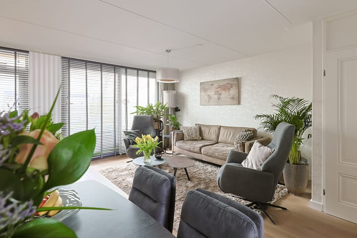 Foto 14 van Ambroziolaan 24