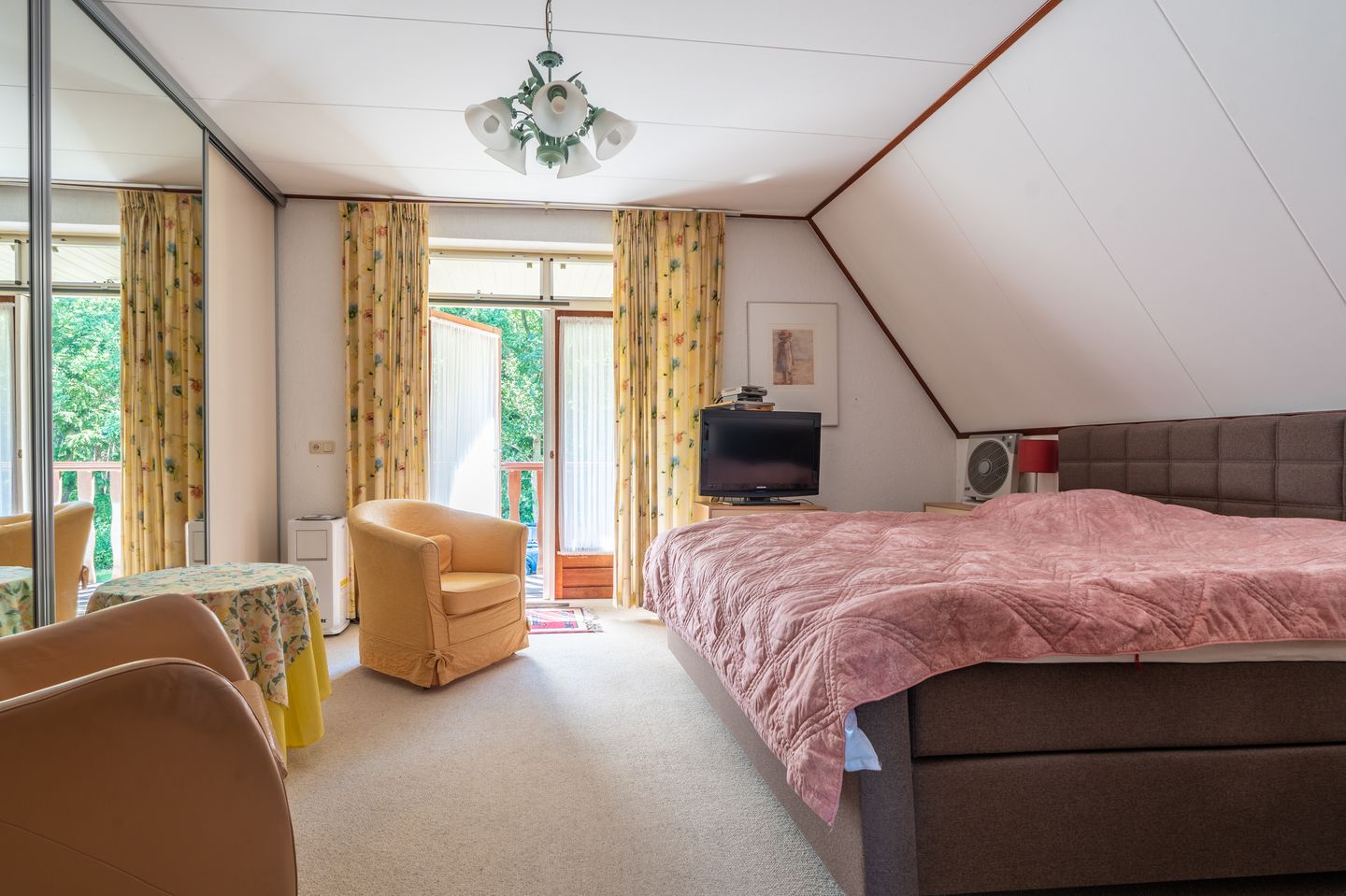 Foto 34 van G. Buwaldaweg 11-C