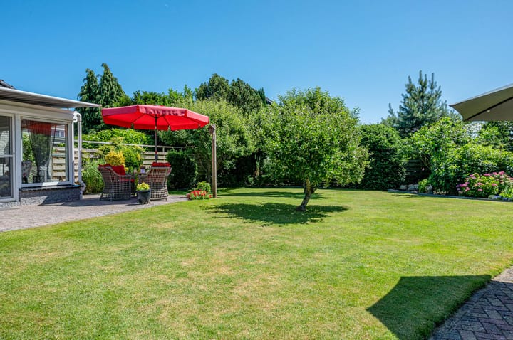 Photo 39 of Ericalaan 32