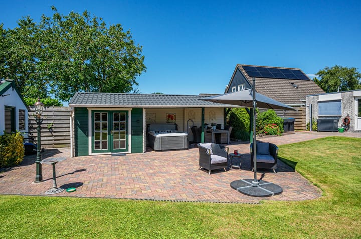 Photo 44 of Ericalaan 32