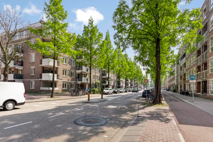 Foto 25 van Molukkenstraat 411