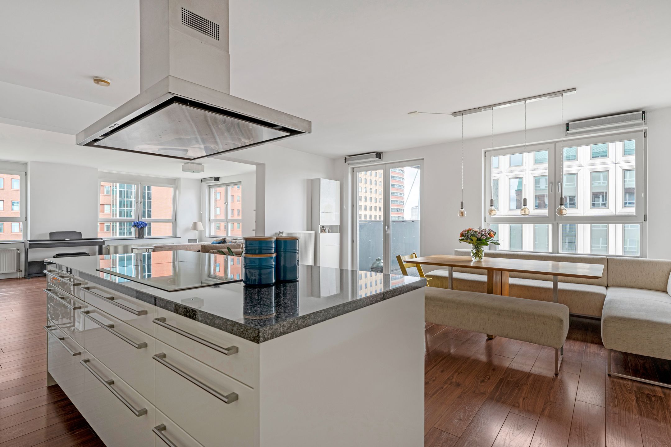 Foto 3 van Ernest Groosmanplein 26