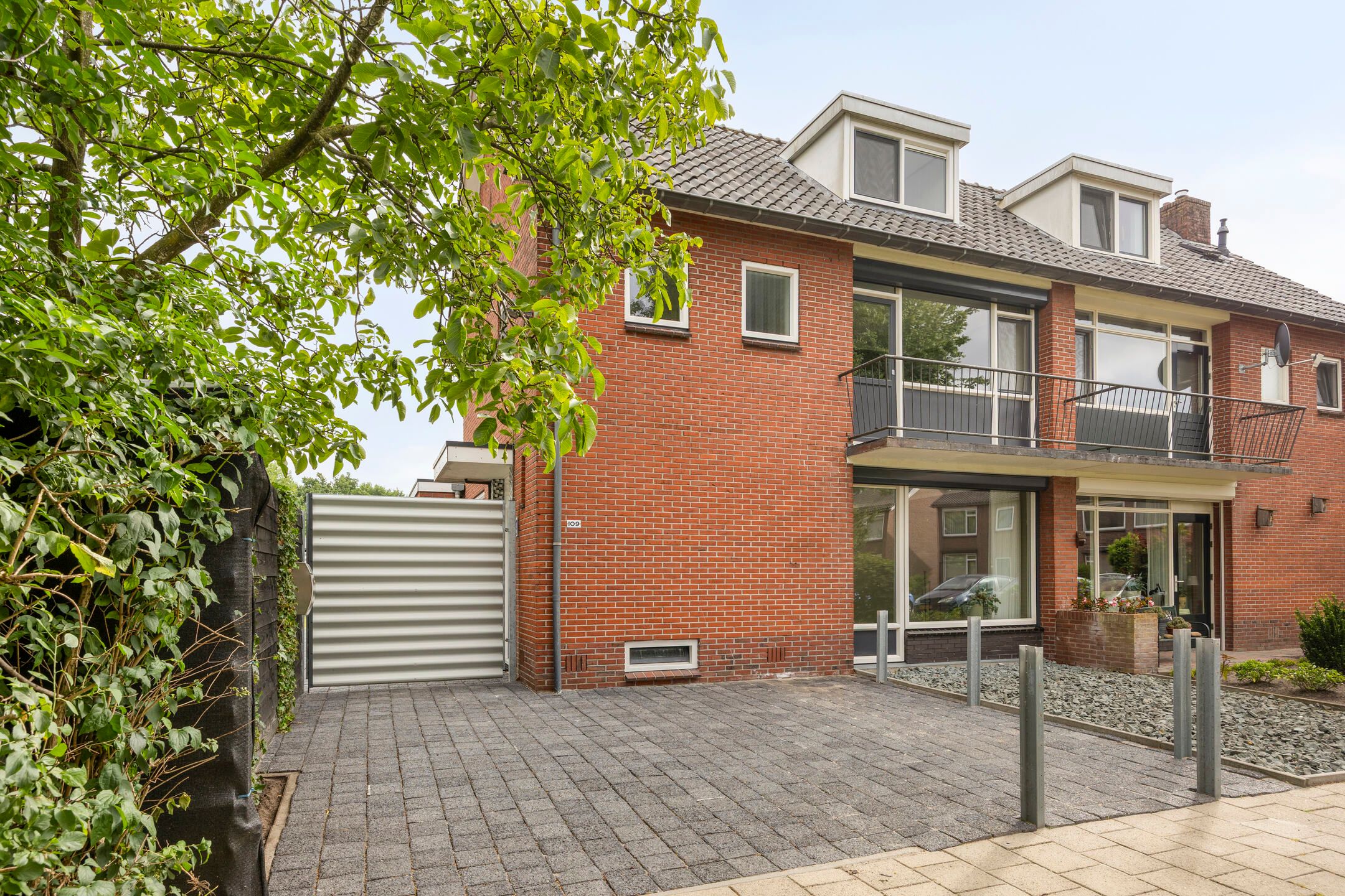 Photo 3 of Merelstraat 109