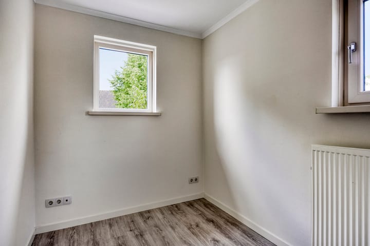 Photo 26 of Merelstraat 109