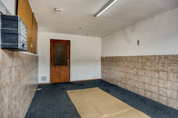 Photo 33 of Merelstraat 109