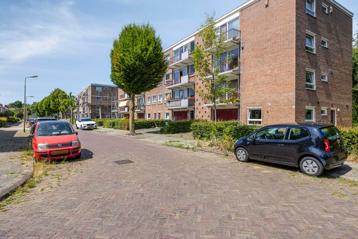 Foto 15 van Jan Luykenlaan 12