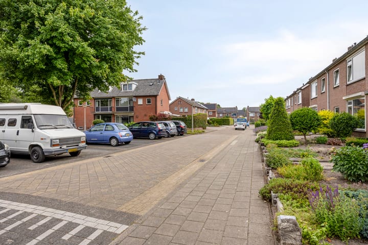 Photo 45 of Merelstraat 109