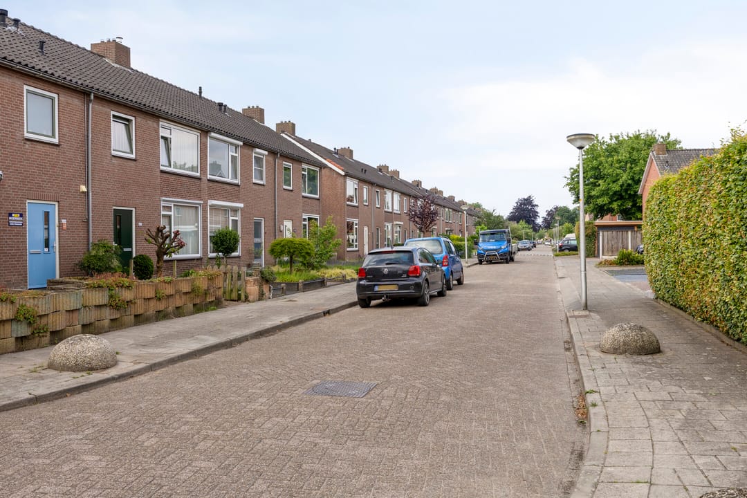 Photo 46 of Merelstraat 109