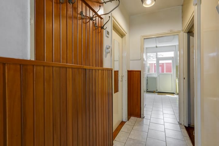 Photo 6 of Leliestraat 5