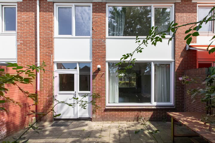 Photo 14 of Leliestraat 5