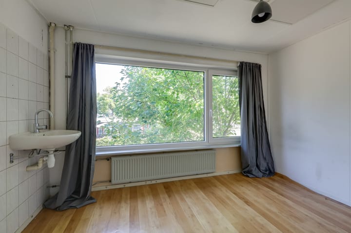 Photo 30 of Leliestraat 5