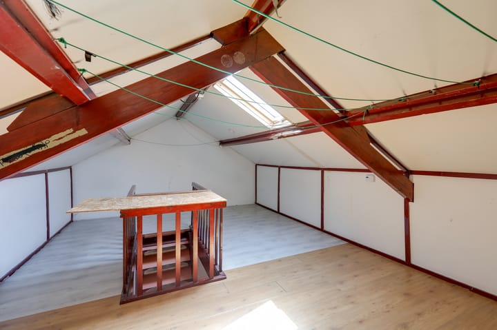 Photo 38 of Leliestraat 5