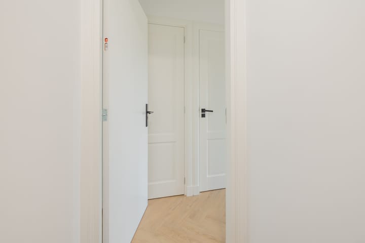 Foto 7 van Binnenweg 39-B