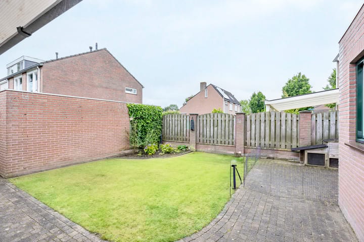 Foto 33 van Agter de hoven 9