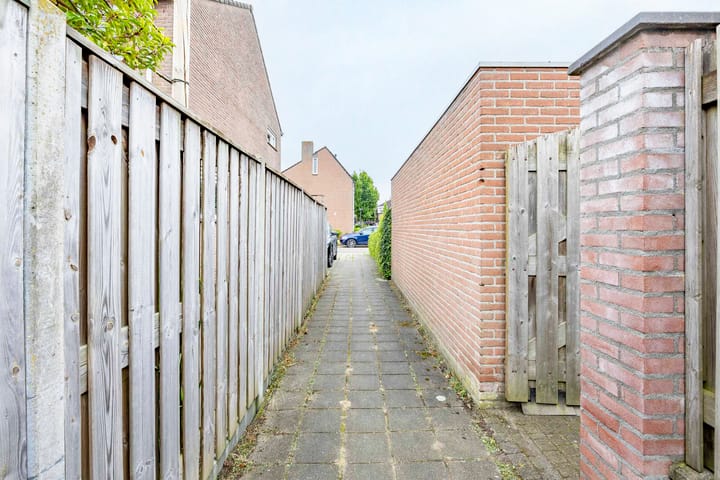 Foto 35 van Agter de hoven 9