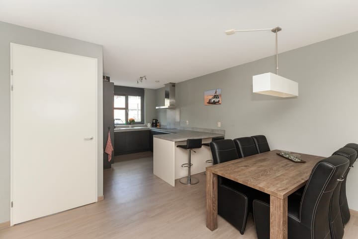 Photo 9 of Ocker Repelaerstraat 44